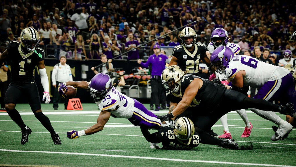 Jefferson, Jones, Murray all produce to help the unbeaten Vikings top Saints 23-13 — WCCO / CBS Minnesota, Nocatee Sports news
