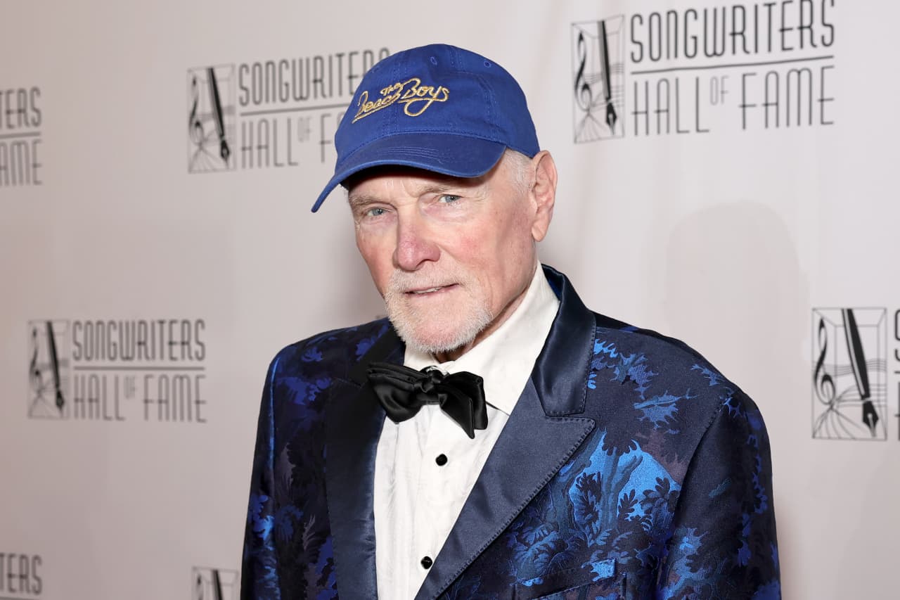 The Beach Boys’ Mike Love goes the extra mile to protect the land around $43 million Lake Tahoe estate — MarketWatch
