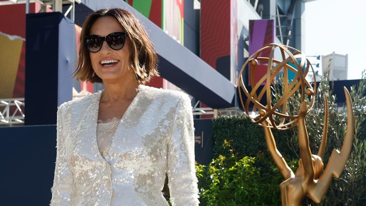 78th Emmy Awards: Mariska Hargitay hosts, 'The Pitt' looks to repeat and 'Widow's Bay' could break records — First Coast News Entertainment JAX