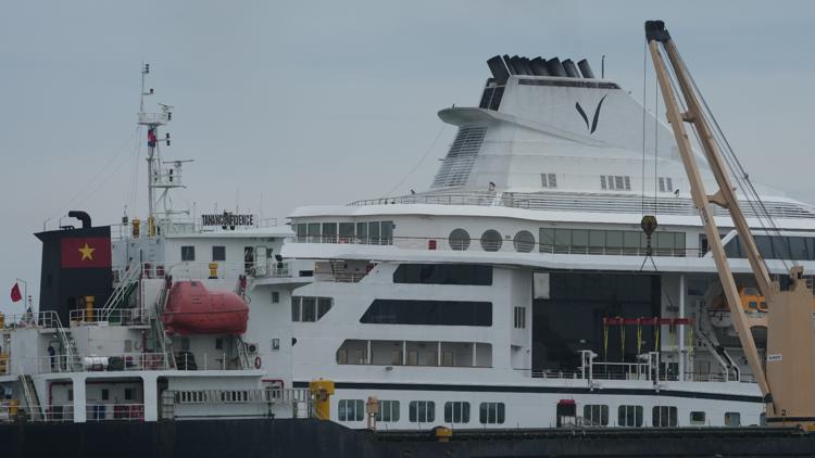 200 cruise passengers on 3-year world voyage stranded after US company ends trip over fuel costs — Nocatee Business news