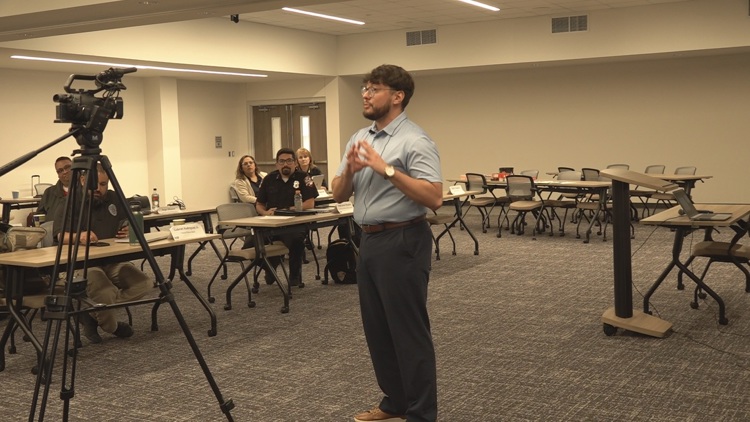 Law enforcement trains with reporters in West Texas for improved public communication skills — NewsWest 9 (Permian Basin), Nocatee Community news