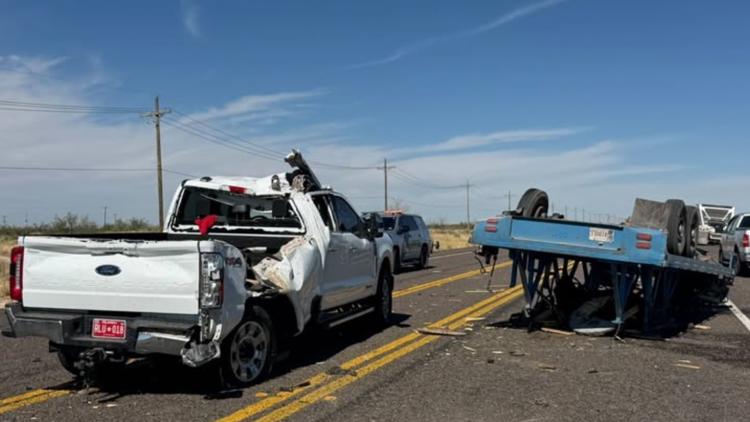 Single-vehicle crash closes intersection of State Highway 18 and County Road 306 in Winkler County — NewsWest 9 (Permian Basin), Nocatee Community news
