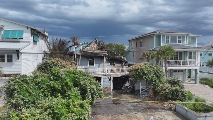 Vilano Beach residents question fire hydrant access after house fire destroys home — First Coast News Local