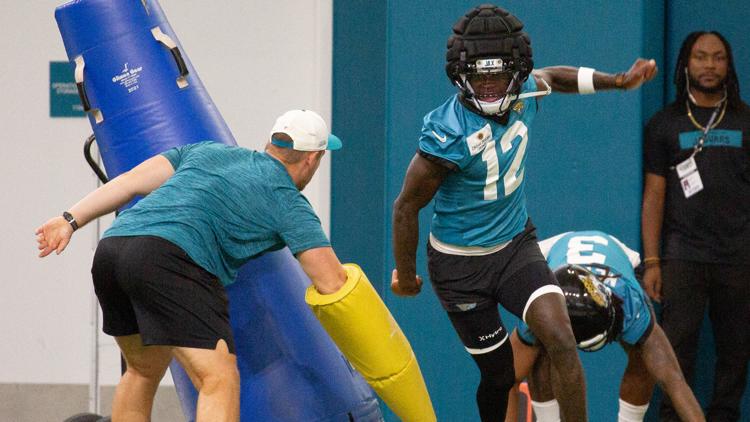 'I definitely feel free': Travis Hunter is bigger, faster and ready to ball on both sides — First Coast News Sports JAX
