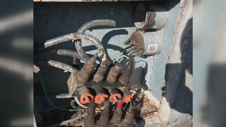 Wiring thefts keep Wonderwood Bridge dark as FDOT works to stop thieves — Nocatee Community news