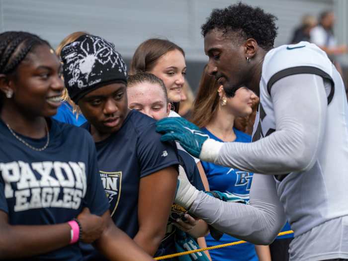 Photo gallery: Scenes from final Jaguars OTA of the offseason — News4JAX Sports, Nocatee Arts news