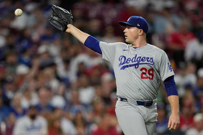 A quiet toast as the Dodgers clinch record-tying 14th straight playoff spot — News4JAX Sports, Nocatee Health news