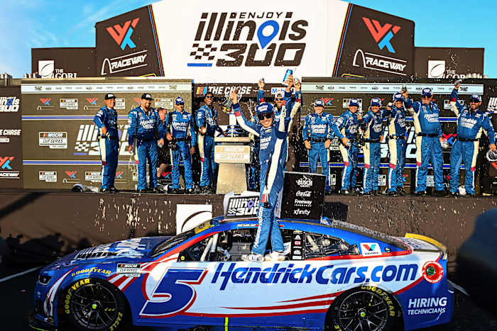 Kyle Larson surges to second in NASCAR postseason Chase heading to Bristol track he's dominated — News4JAX Sports, Nocatee Sports news